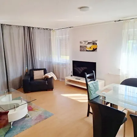 Cozy Near Frankfurt Niederdorfelden